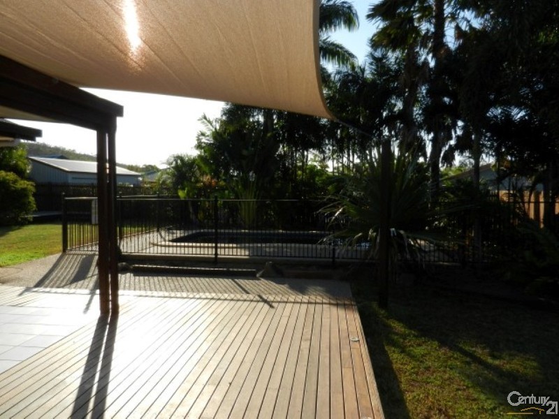 10 Buller Crt, Mount Louisa QLD 4814