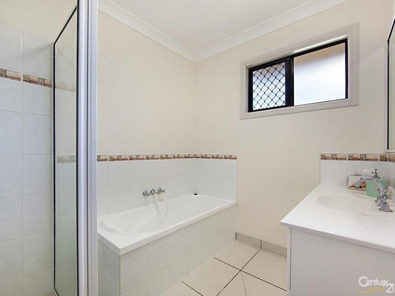 4 Heathcote  Court, Deeragun QLD 4818