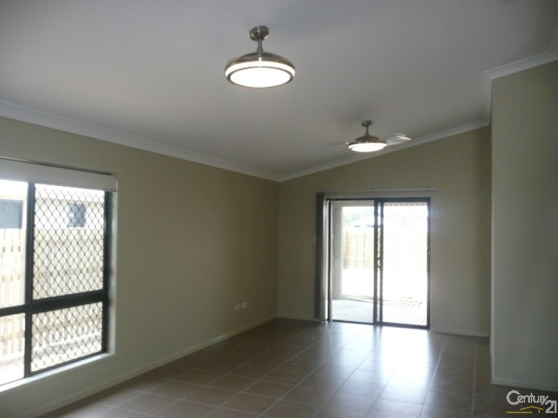 19 Izaro Circuit, Burdell QLD 4818