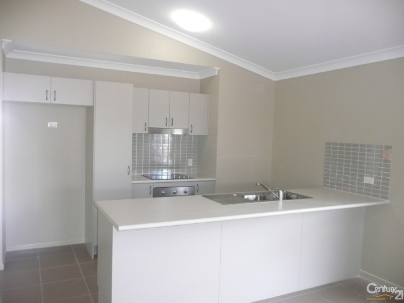 19 Izaro Circuit, Burdell QLD 4818