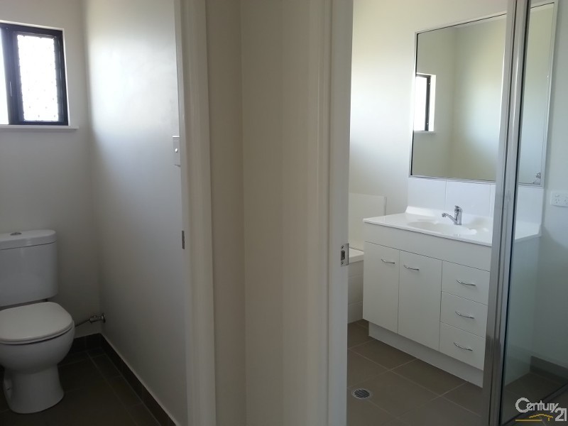 30 Currawinya Court, Bushland Beach QLD 4818