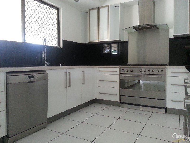 8 Cali Court, Mount Low QLD 4818