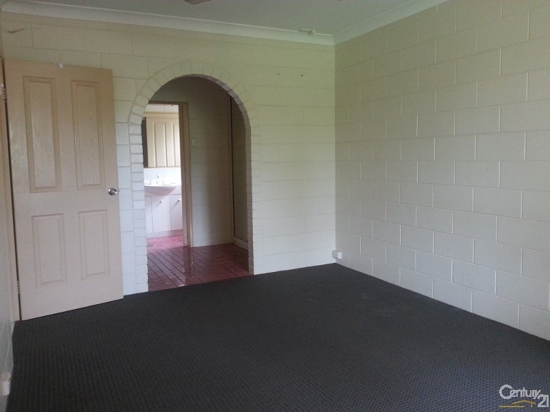 8 Cali Court, Mount Low QLD 4818