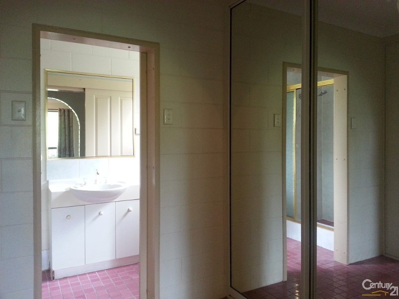 8 Cali Court, Mount Low QLD 4818