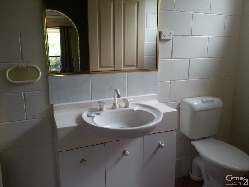 8 Cali Court, Mount Low QLD 4818