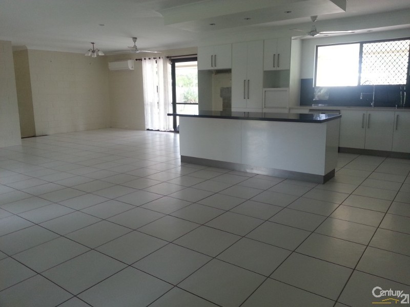 8 Cali Court, Mount Low QLD 4818