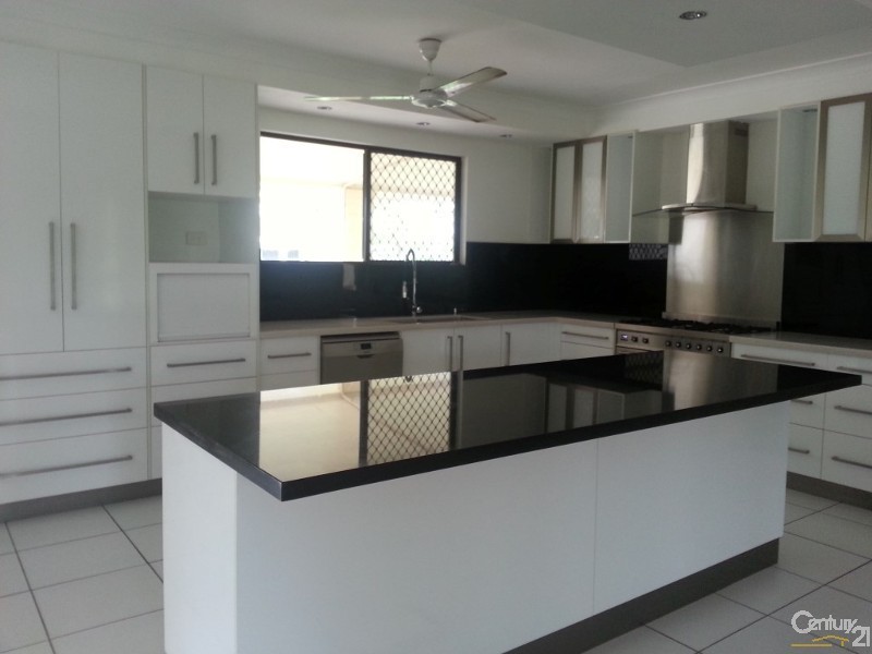 8 Cali Court, Mount Low QLD 4818