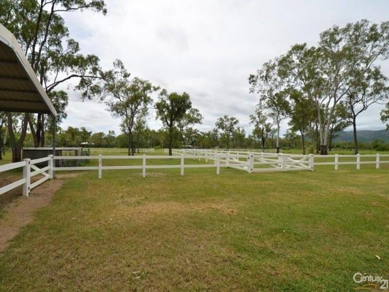 5 Welsh Court, Kelso QLD 4815