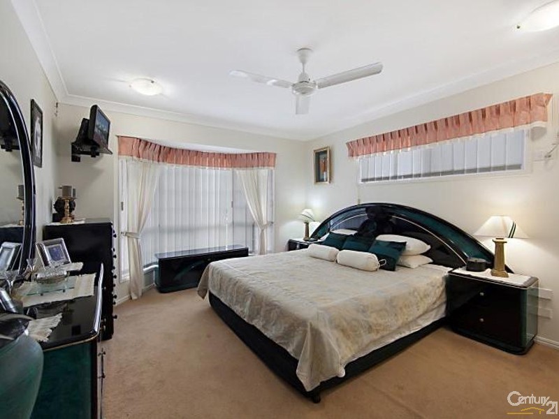 2 Alba Court, Bushland Beach QLD 4818