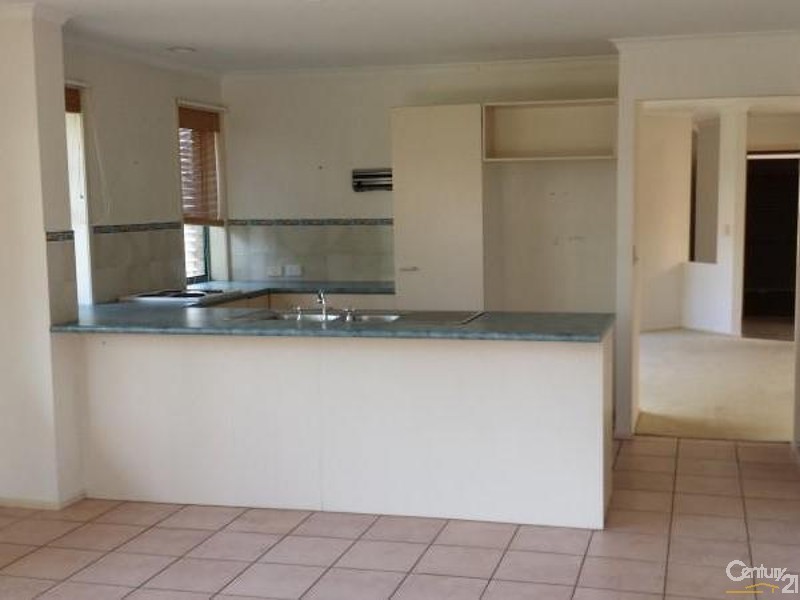 12 Hoop Street, Kirwan QLD 4817