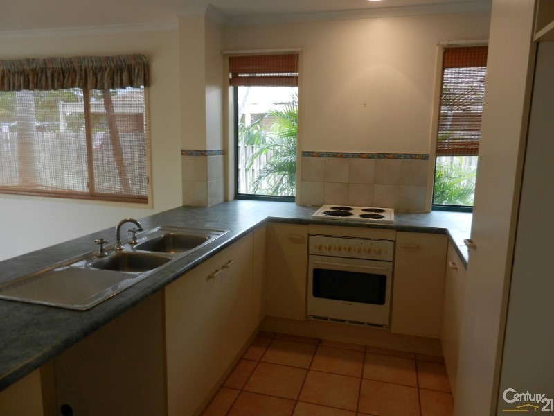 12 Hoop Street, Kirwan QLD 4817