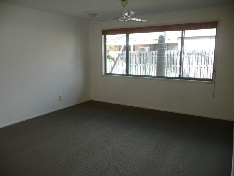 12 Hoop Street, Kirwan QLD 4817