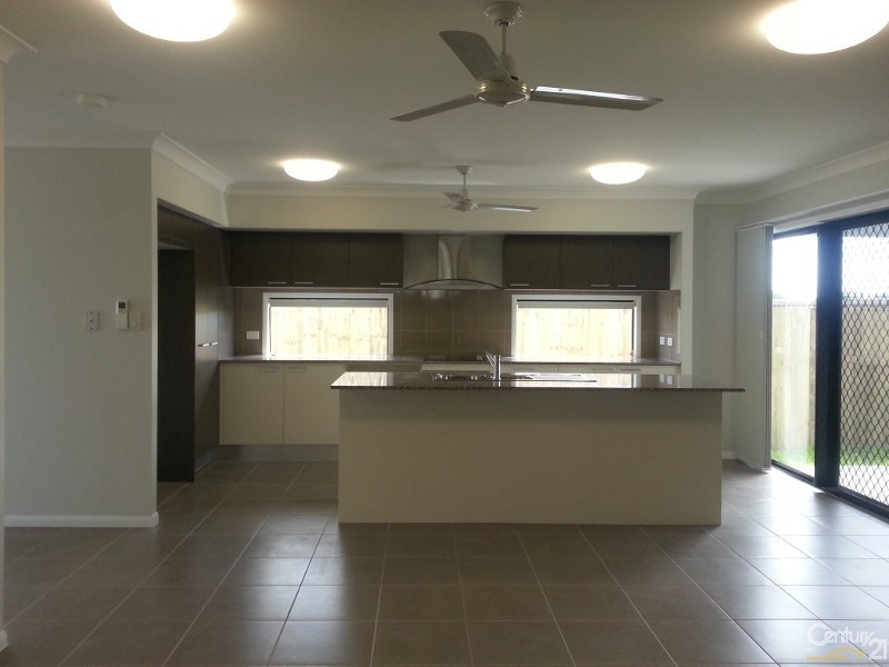 36 Greenbank Pocket, Idalia QLD 4811