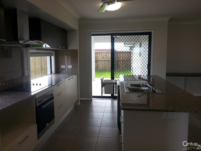 36 Greenbank Pocket, Idalia QLD 4811