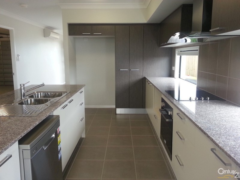 36 Greenbank Pocket, Idalia QLD 4811