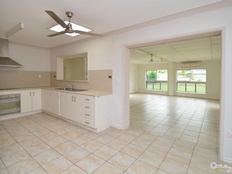 9 Flamingo Avenue, Condon QLD 4815