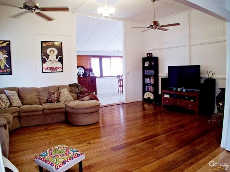 37  Renecol Avenue, Rasmussen QLD 4815