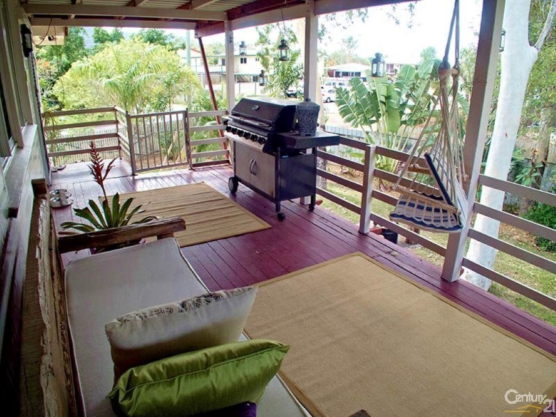 37  Renecol Avenue, Rasmussen QLD 4815