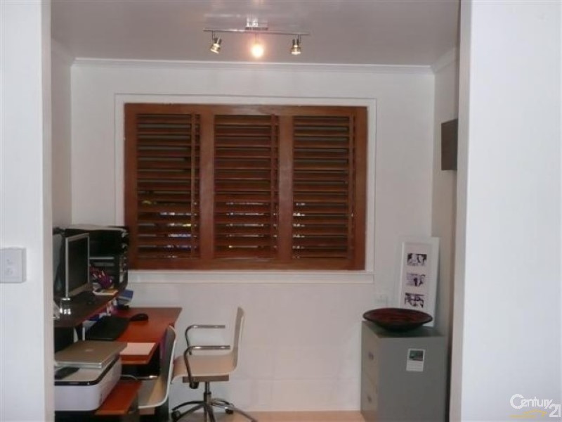 4 Macfarlane Street, Wulguru QLD 4811