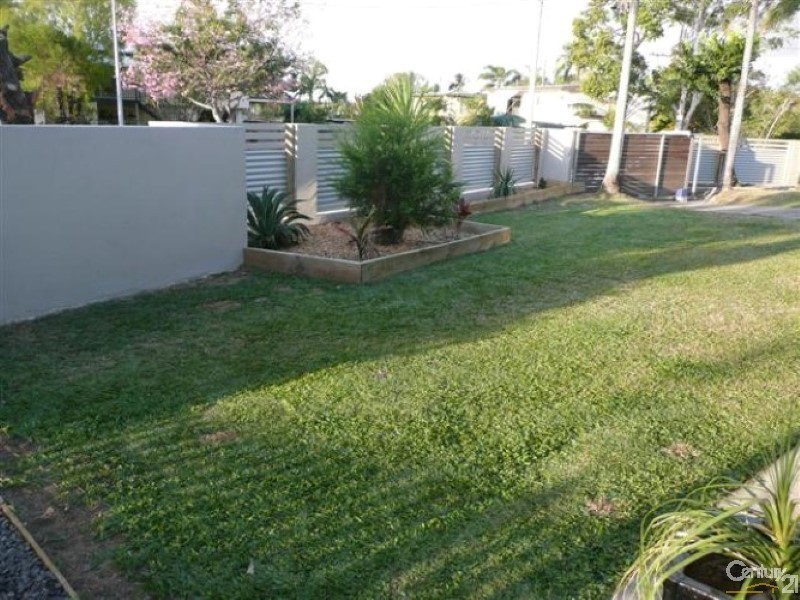 4 Macfarlane Street, Wulguru QLD 4811