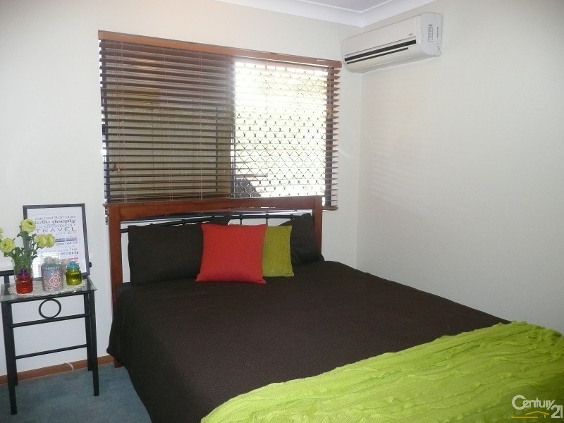 31 Timbury Way, Mount Louisa QLD 4814