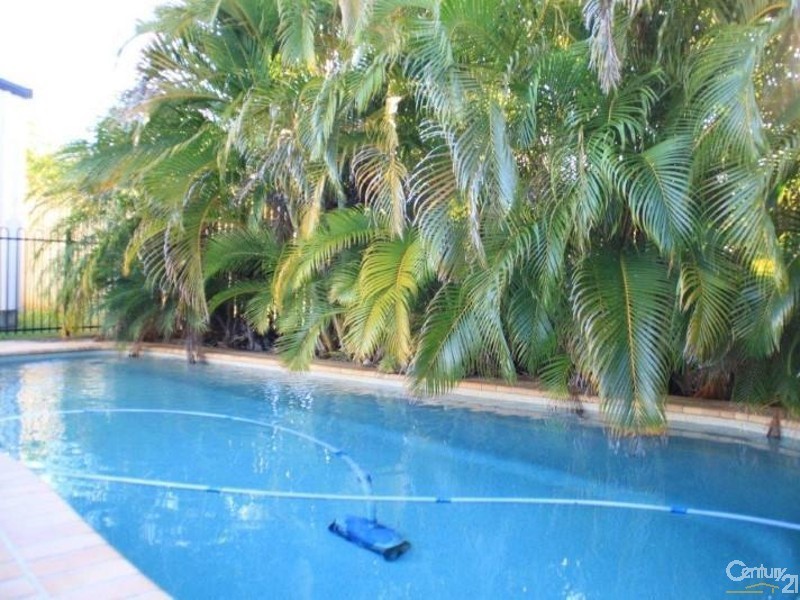 2 Genesta Court, Bushland Beach QLD 4818