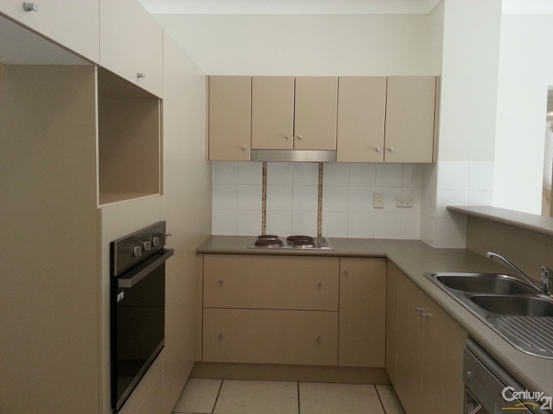 West End QLD 4810
