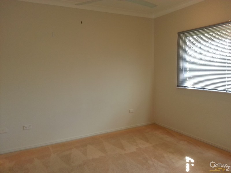 West End QLD 4810