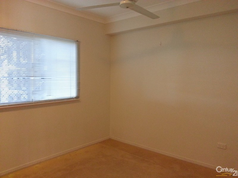 West End QLD 4810