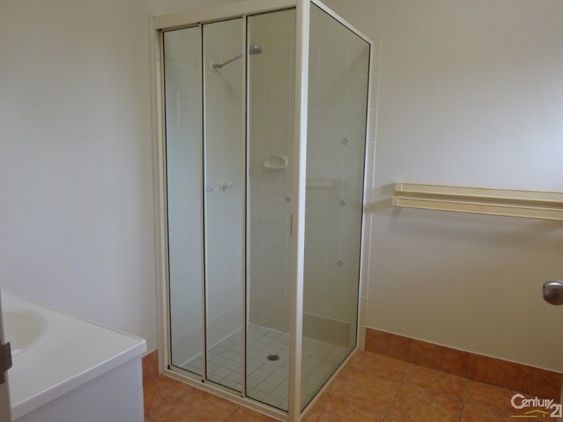 8 Bluelake Court, Kirwan QLD 4817