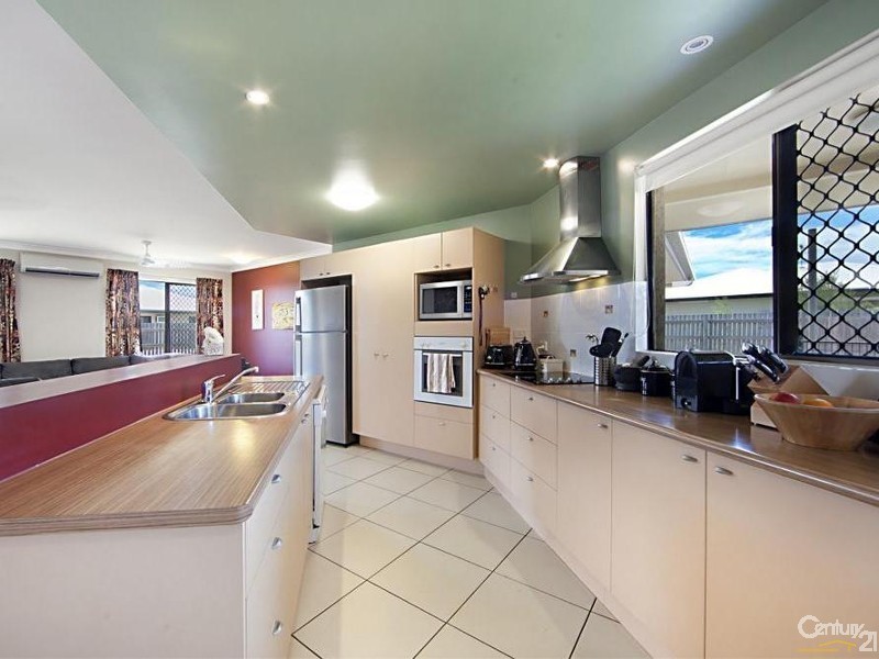 4 Heathcote Crt, Deeragun QLD 4818