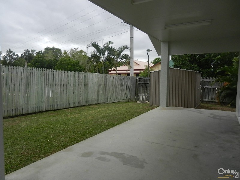 1 Siris Place, Douglas QLD 4814