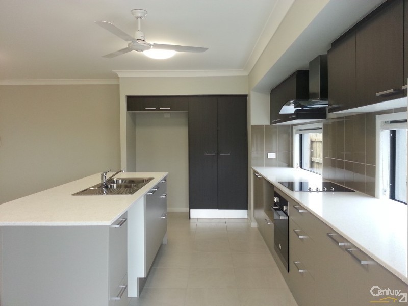 18 Greenbank Pocket, Idalia QLD 4811