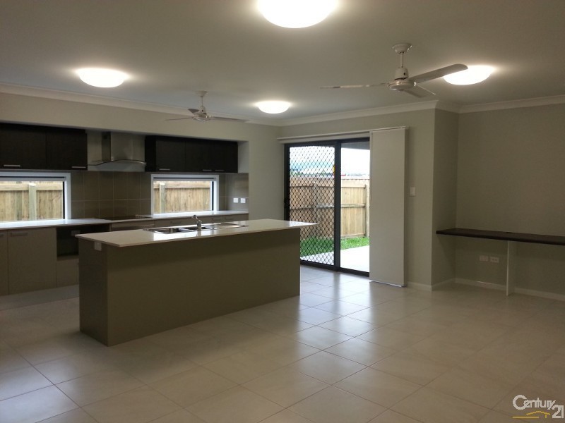 18 Greenbank Pocket, Idalia QLD 4811