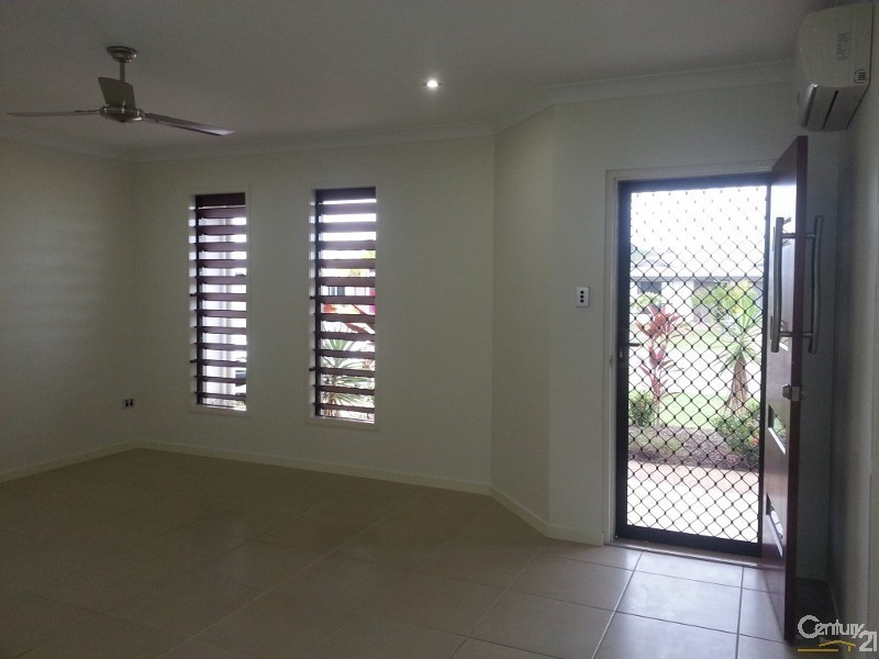 122 Daintree Drive, Bushland Beach QLD 4818