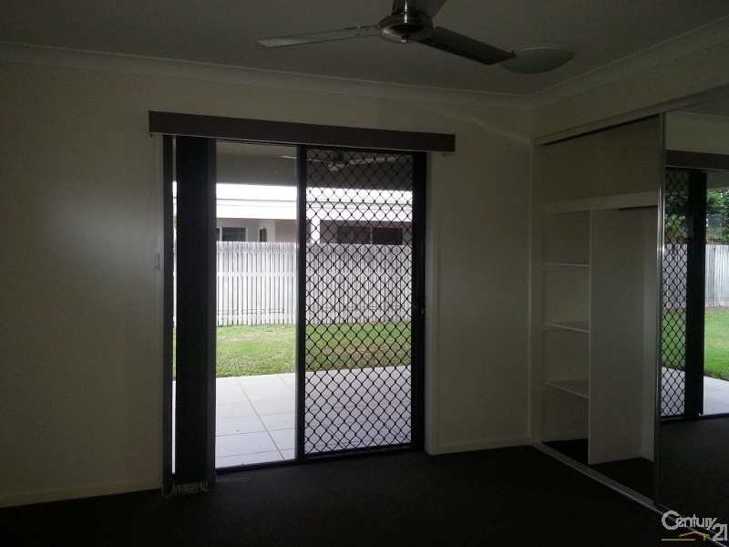 122 Daintree Drive, Bushland Beach QLD 4818