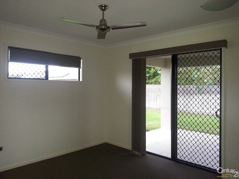 122 Daintree Drive, Bushland Beach QLD 4818