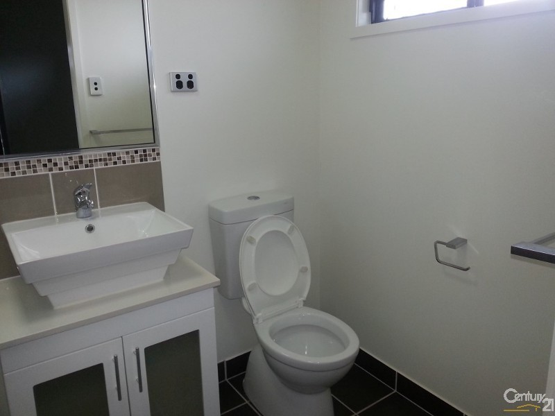 122 Daintree Drive, Bushland Beach QLD 4818