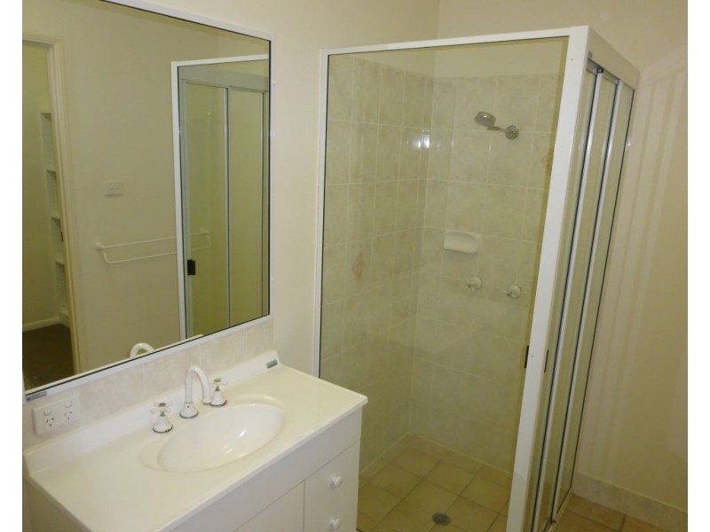 84 Florida Place, Kirwan QLD 4817