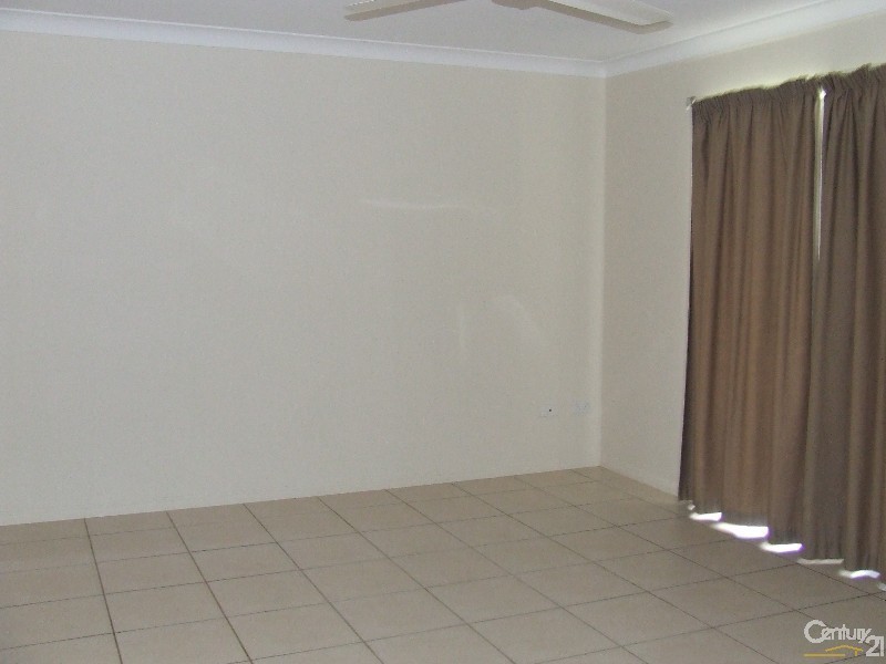 9 Malabar Street, Condon QLD 4815