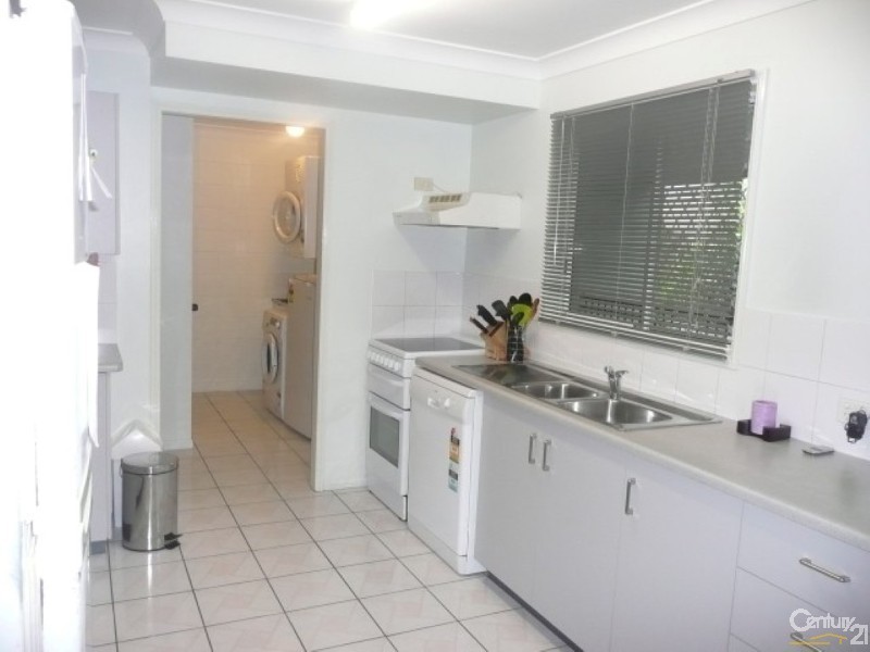 U1-37 Albury Street, Pimlico QLD 4812