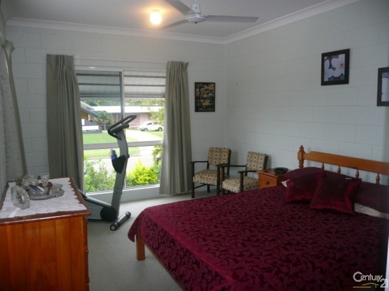 U1-37 Albury Street, Pimlico QLD 4812