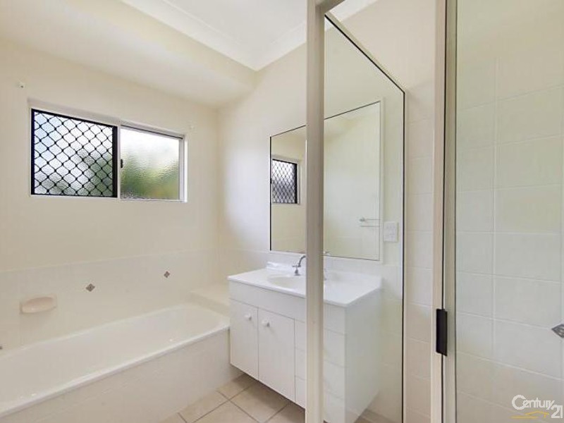 35 Estuary Parade, Douglas QLD 4814