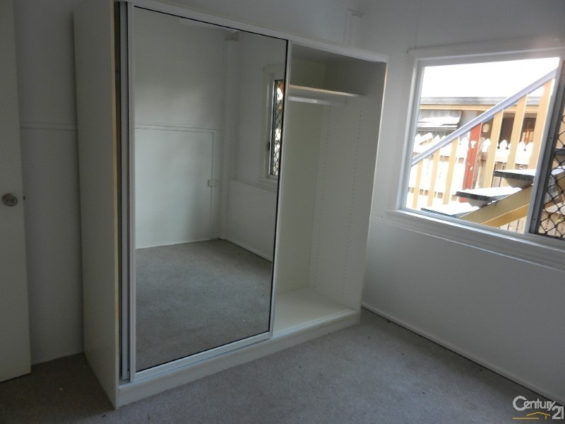 2/130 Francis Street, West End QLD 4810