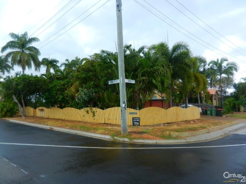 2/130 Francis Street, West End QLD 4810