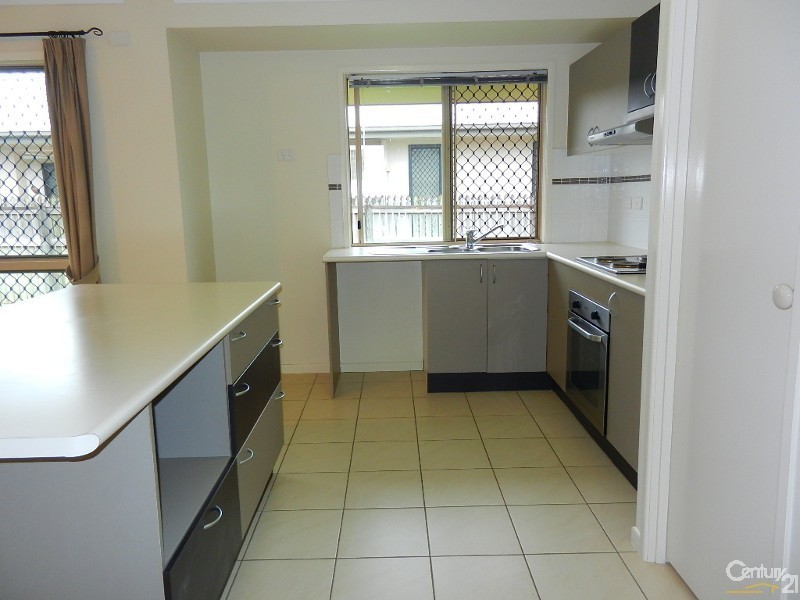 12 Chichester Ave, Kirwan QLD 4817