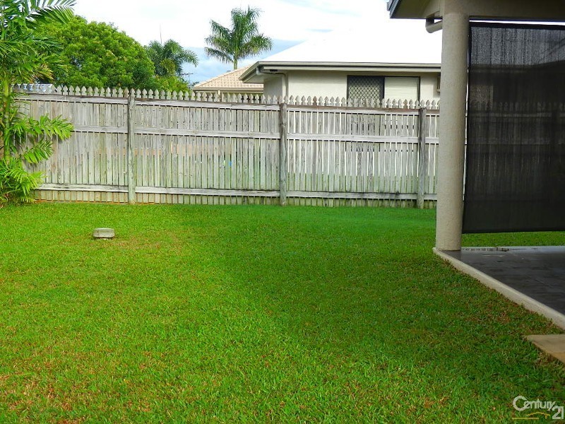 12 Chichester Ave, Kirwan QLD 4817