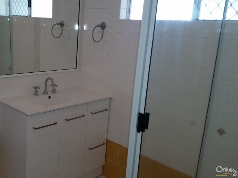 4 Ivy Court, Rasmussen QLD 4815