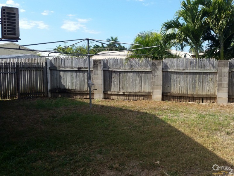 4 Ivy Court, Rasmussen QLD 4815