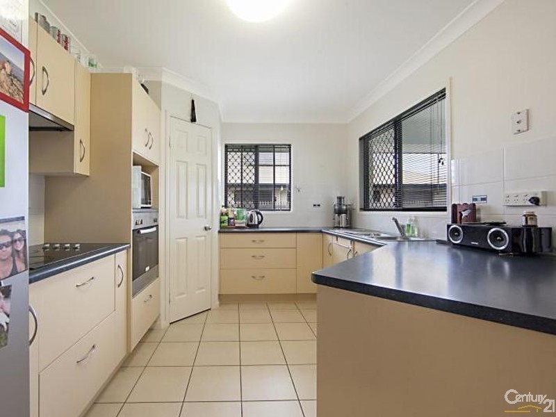 3 Cosette Court, Burdell QLD 4818